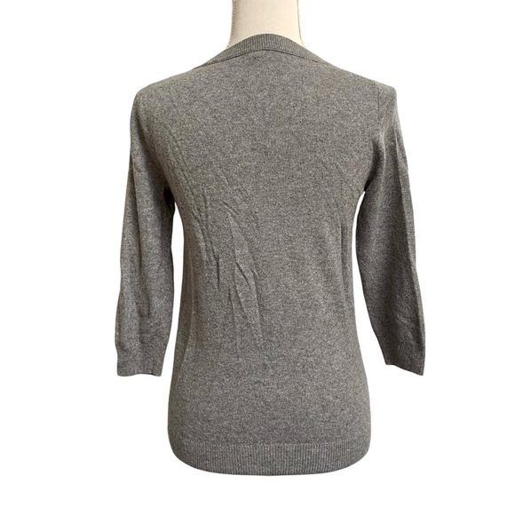 Gray Sweater with Goose Design - Picture 11 of 14